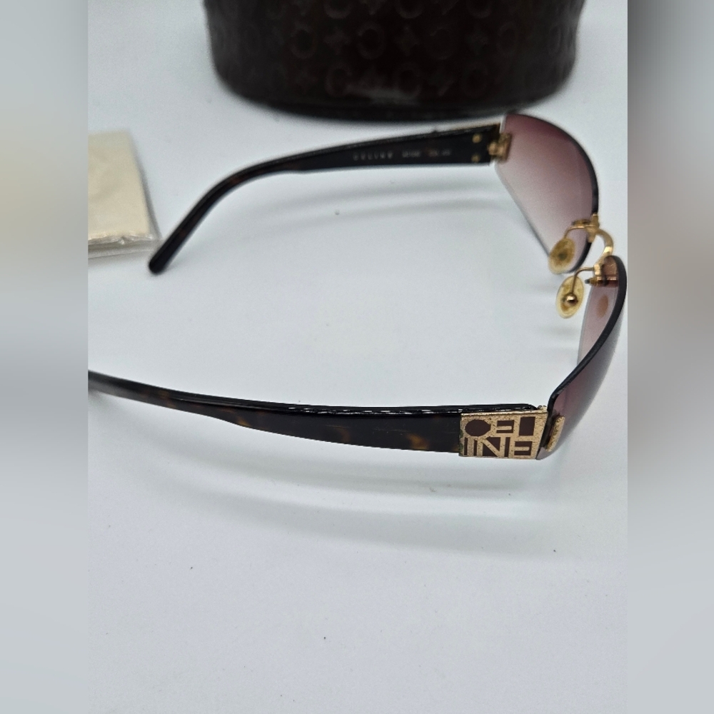 SCE1 - CELINE Sunglasses SC1092 Lens: Brown Frame: Tortoise Brown - Picture 7 of 11